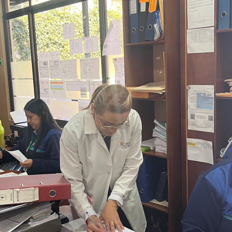 Elaboración de ficha médica de Egreso